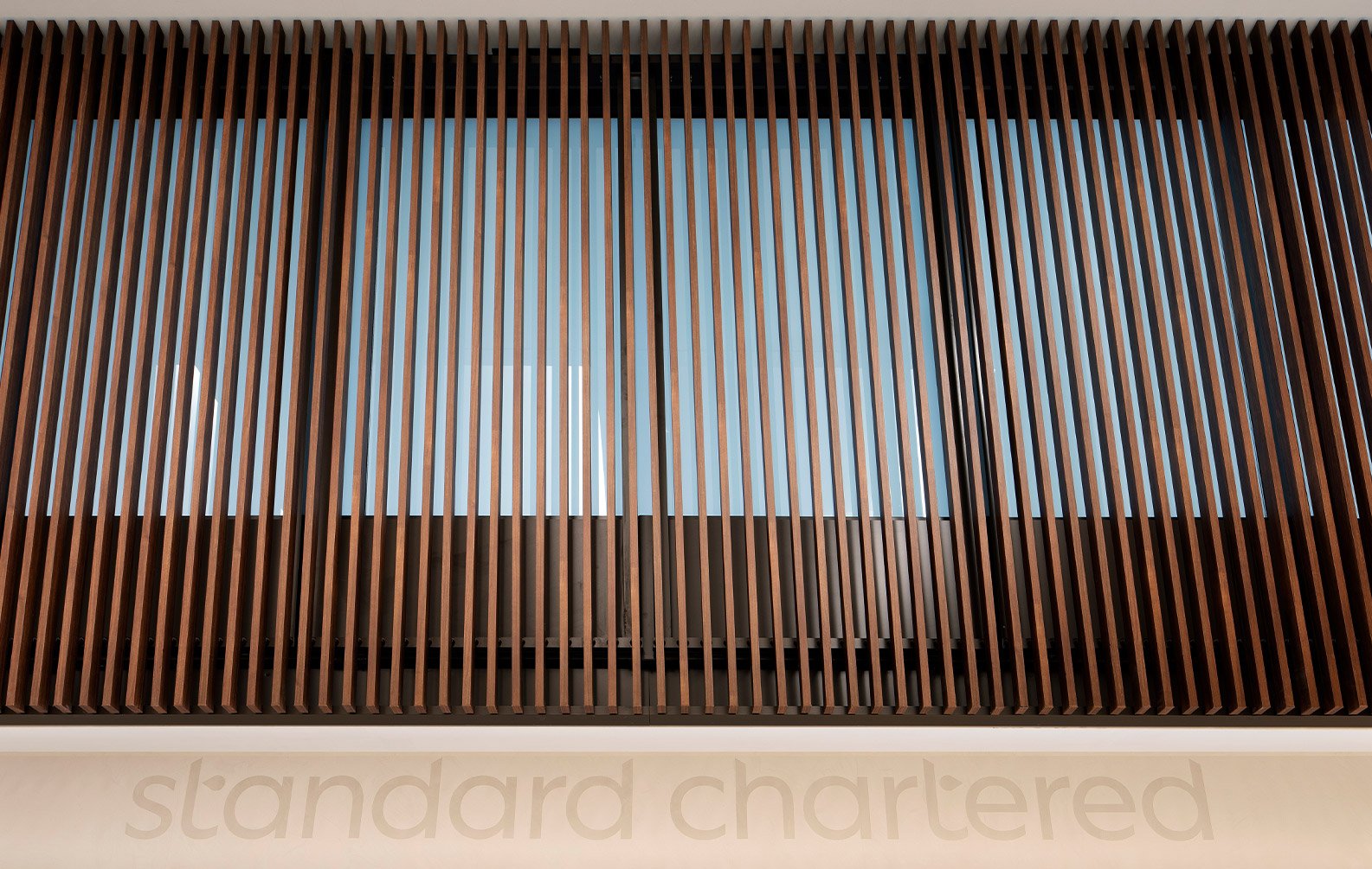 Standard Charted and Sculptform Click-on Screen Details