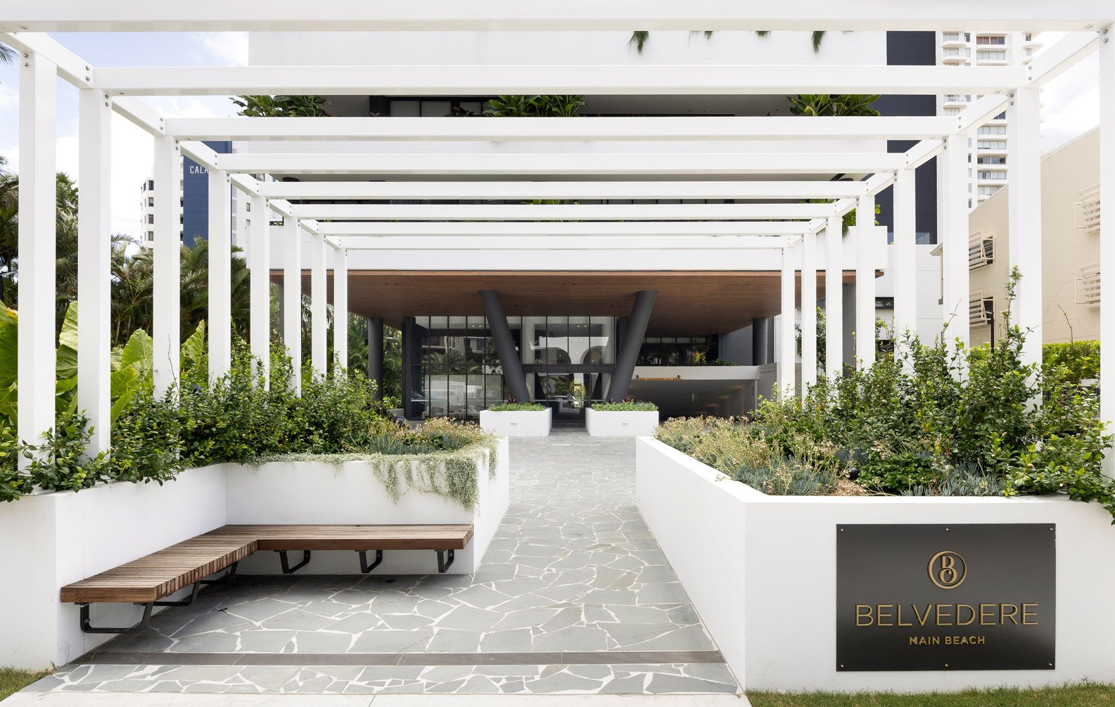 Belverdere-Main-Beach-Landscape-01