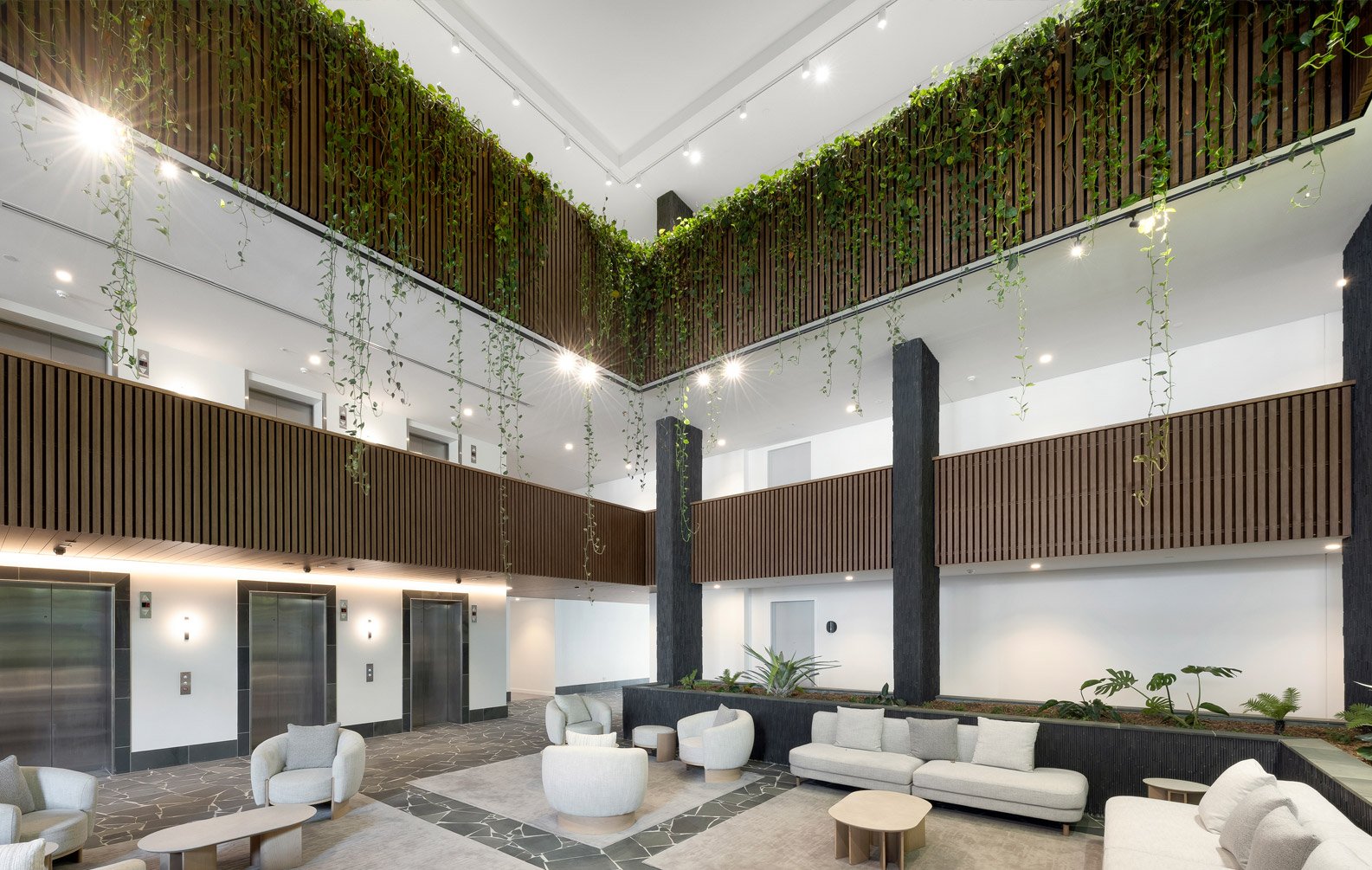 Belverdere-Main-Beach