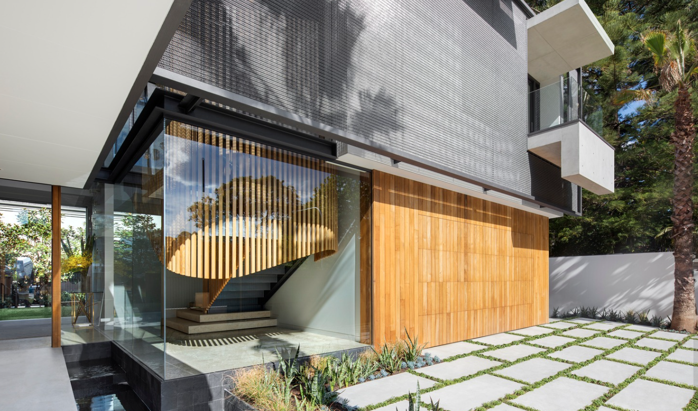 Garage Door_T&G