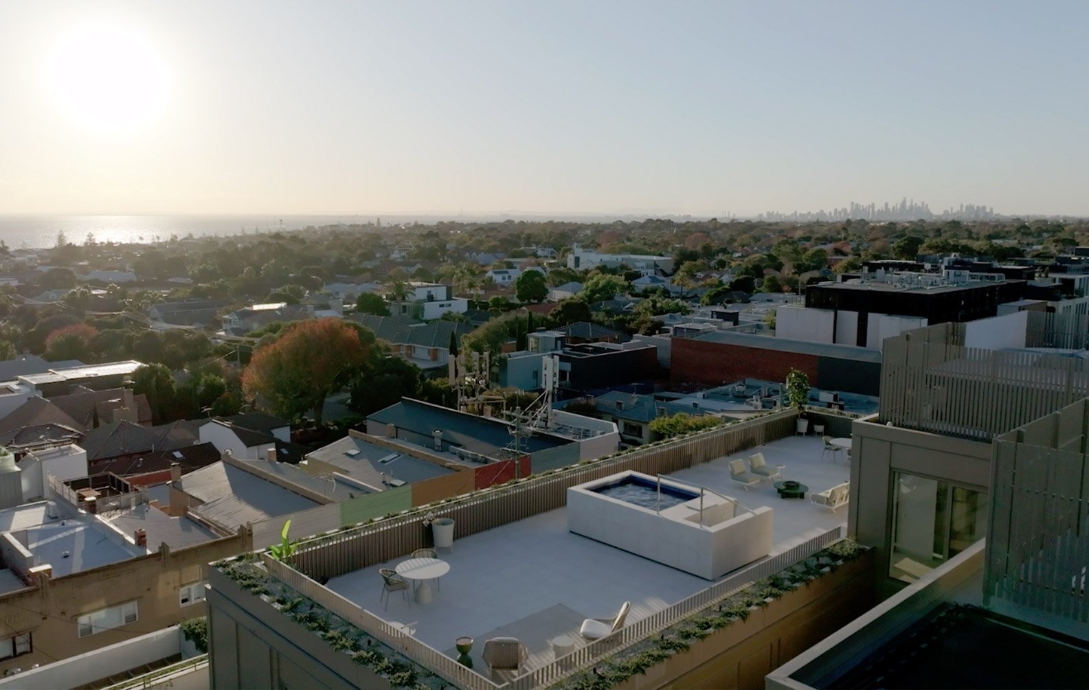 Hampton-Hill_Poached-Egg_03_Landscape