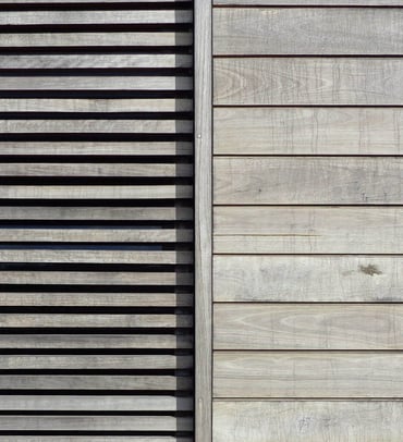 Weathered-Timber-OrganicLookPortrait01-933x1024