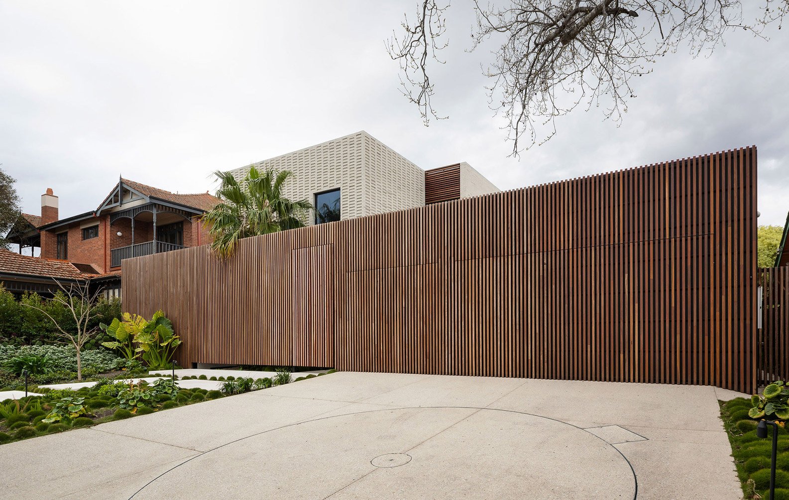 Kooyong Residence Detail of interior garage and entry