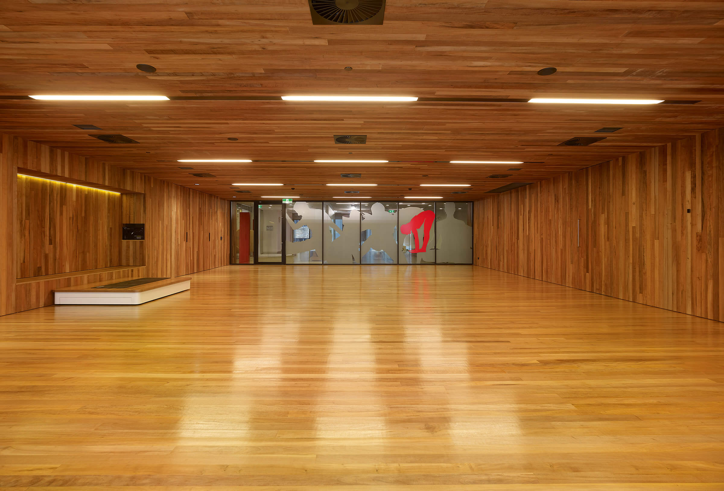 vertical timber screen