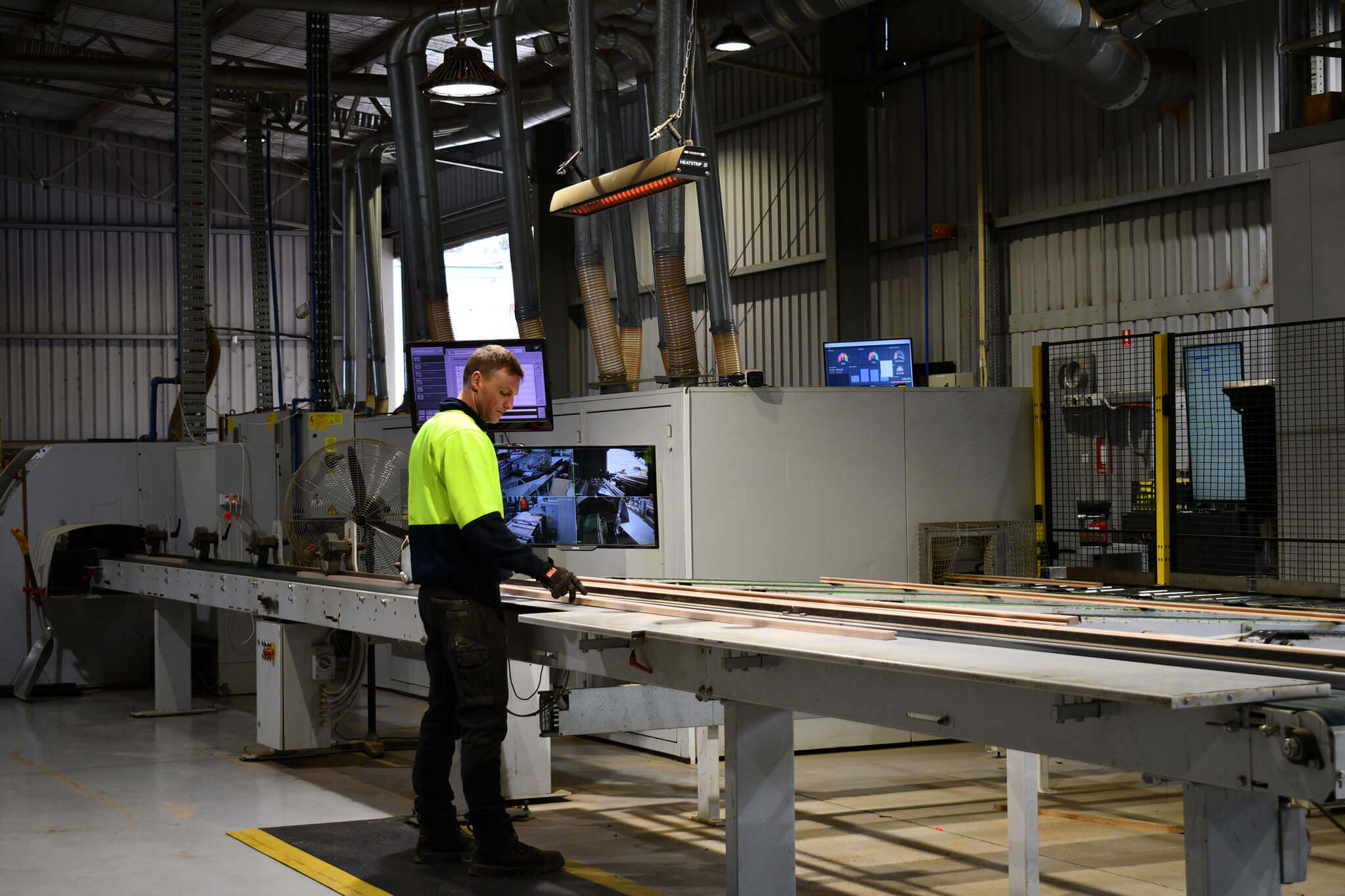 Moulding timber
